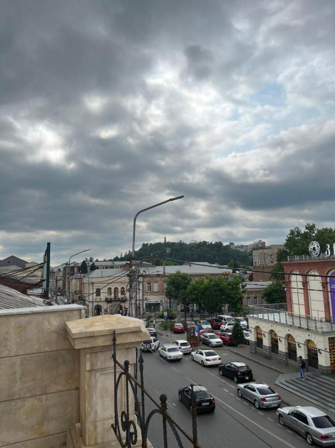 Hotel Verdzi Кутаиси Екстериор снимка