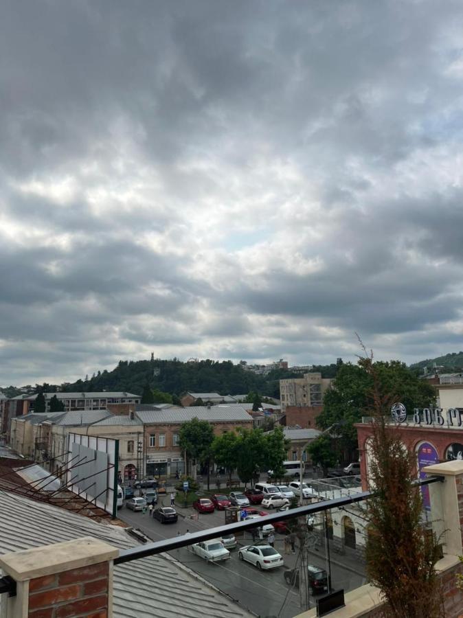 Hotel Verdzi Кутаиси Екстериор снимка