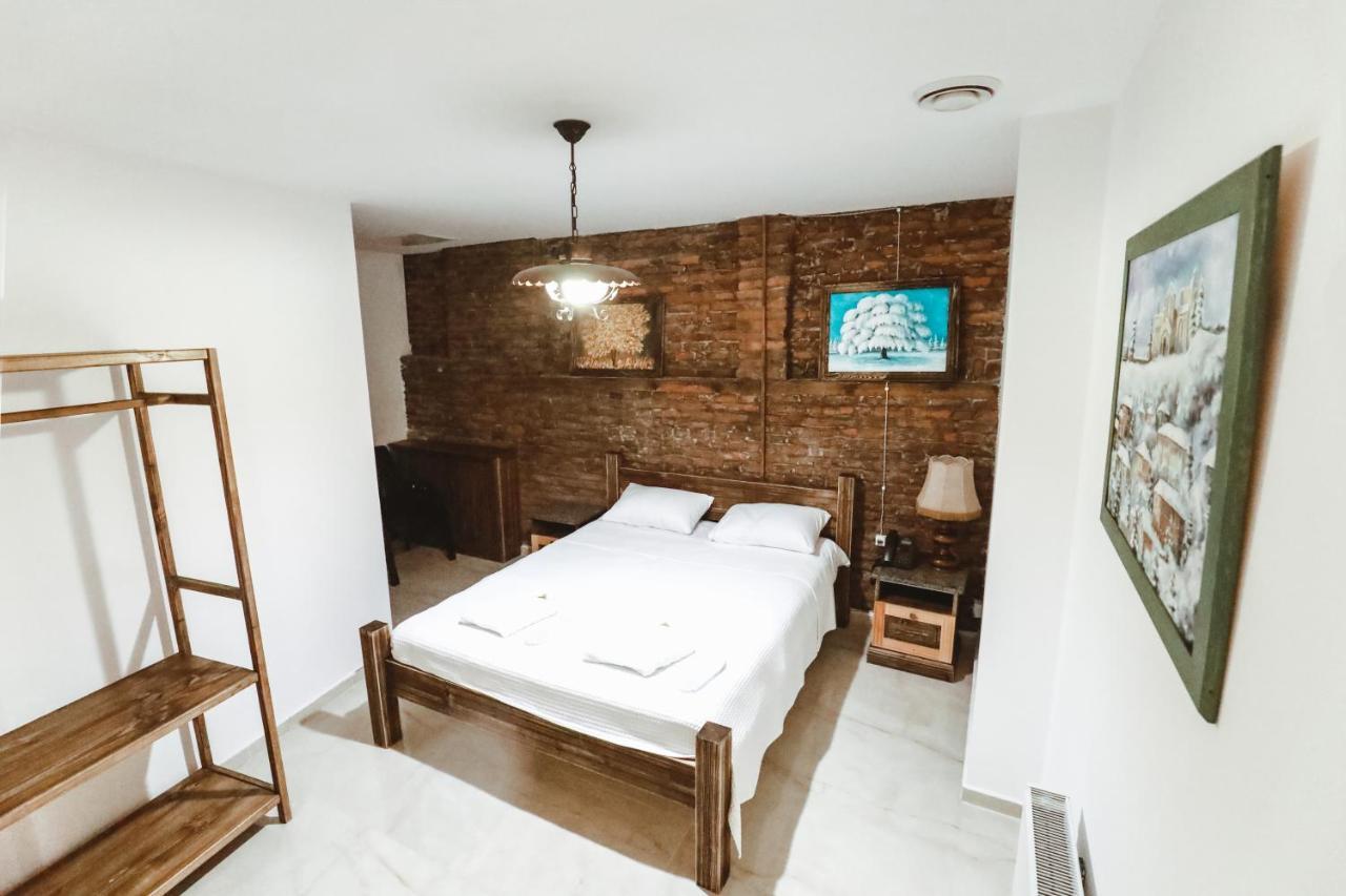 Hotel Verdzi Кутаиси Екстериор снимка