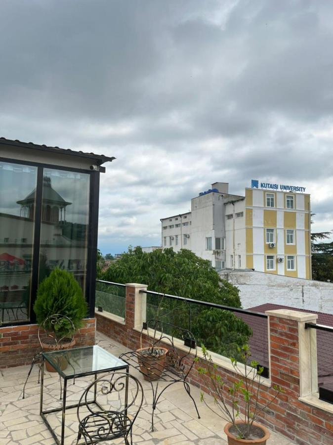 Hotel Verdzi Кутаиси Екстериор снимка